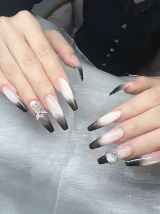 ネイル Lee Nailsのネイルデザイン