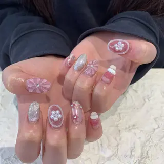 ネイル マキノ ユイのネイルデザイン