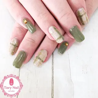 ネイル tiarynail K K🐼のネイルデザイン