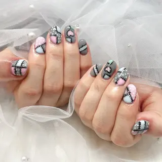 ネイル ラクロレ ハナ︎🌼のネイルデザイン