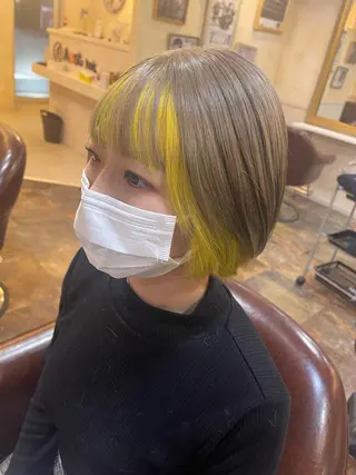 ショート カラー 岩谷/ブリーチ 🪽透明感カラーのヘアスタイル