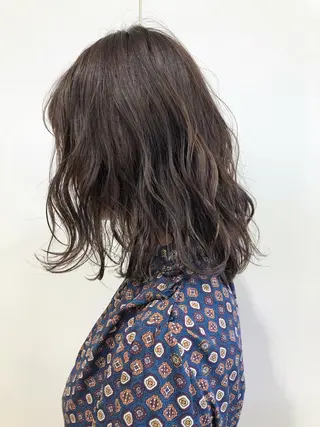 ミディアム カラー ケアブリーチ 坪井佑樹のヘアスタイル