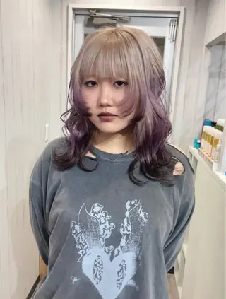 ロング カラー 桑原 由理のヘアスタイル