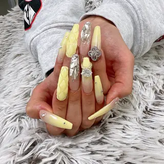 ネイル S. irohaのネイルデザイン