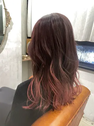 ミディアム カラー 柔らかレイヤー× 透け感カラー/SUのヘアスタイル