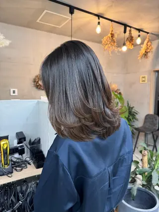 ミディアム lit 松井乃愛のヘアスタイル