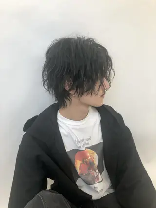 ミディアム メンズ メンズ レイヤー ウルフ 弓木啓輔のヘアスタイル