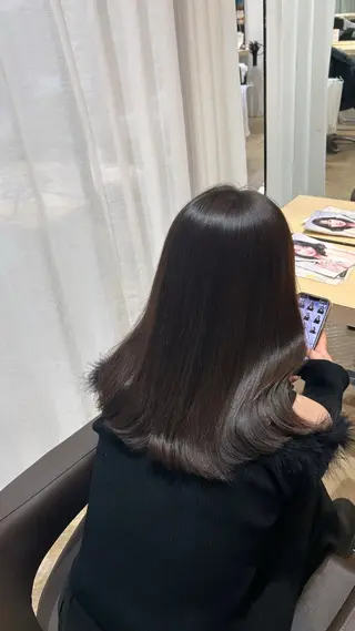 ミディアム カラー 西野 麻瑚のヘアスタイル
