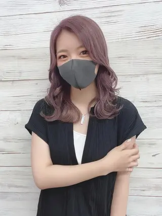 セミロング カラー ヘアアレンジ LAVENDIA 初音のヘアスタイル