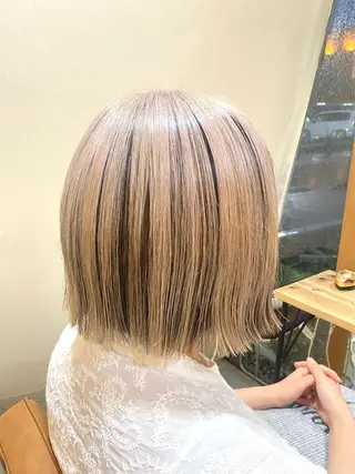 ミディアム 酸性ストレート/ブリ ーチなしWカラー河本のヘアスタイル