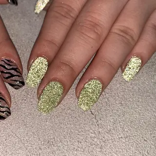 ネイル S. JEWELのネイルデザイン