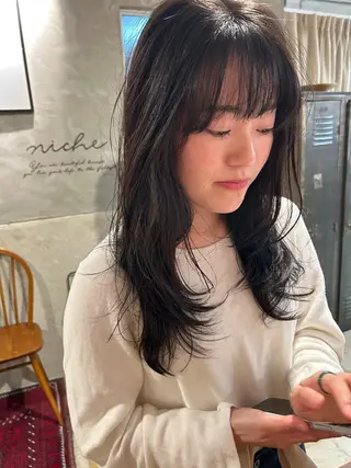 ロング カラー さの あやねのヘアスタイル