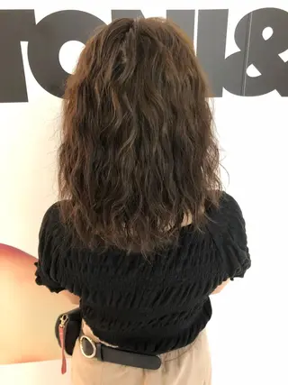 セミロング パーマ 小久保 なるみのヘアスタイル