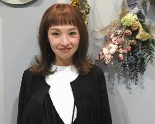 ミディアム カラー VIRETTA 【ヴィレッタ】のヘアスタイル
