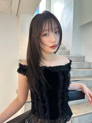 ロング レイヤーカット カノン🩷のヘアスタイル