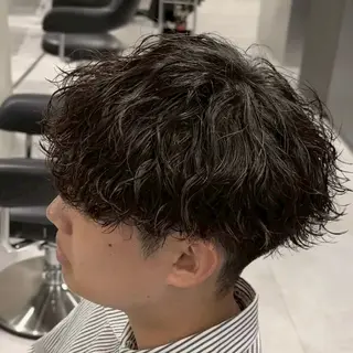 ミディアム メンズ 山中 翔平のヘアスタイル