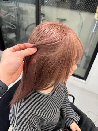 セミロング カラー ゆうと/ブリーチモデ ル/ストレートモデルのヘアスタイル