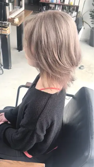 ミディアム カラー メンズパーマ& ハイトーン特化谷村のヘアスタイル