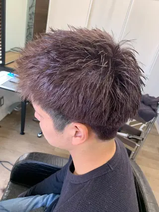 ショート カラー メンズ チバ ヒロトのヘアスタイル