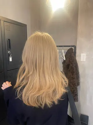 セミロング 新妻 宥人のヘアスタイル