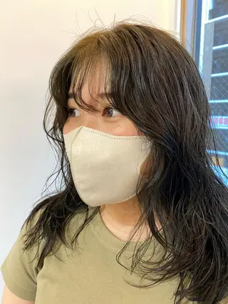 ミディアム カラー 砂原 ひよりのヘアスタイル