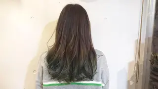 ロング カラー 井上 涼花のヘアスタイル