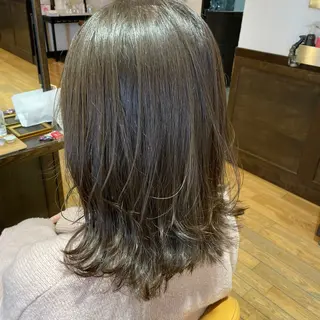 セミロング カラー 赤み消しカラー 🩵かりんのヘアスタイル