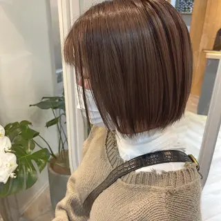 ショート カラー UMEDA FIGAROのヘアスタイル