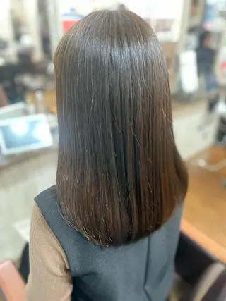 セミロング 新井 絵美のヘアスタイル