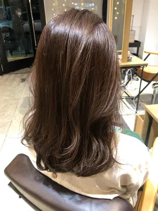 ロング カラー 東 みのりのヘアスタイル