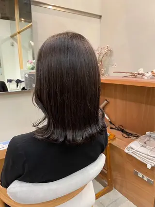 カラー Asumi/丸の内 /ブリーチ/花屋併設のヘアスタイル