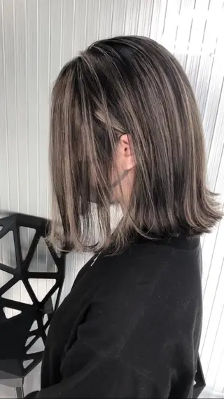 ミディアム カラー LOOP hairのヘアスタイル