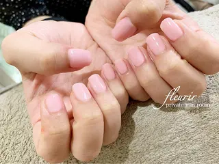 ネイル フルリール 【プライベートサロンのネイルデザイン