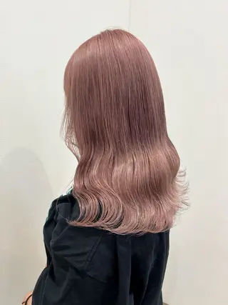 ミディアム カラー 長山 茉白のヘアスタイル