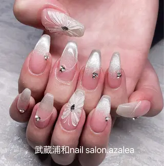 ネイル R inのネイルデザイン