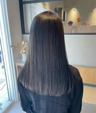 ロング カラー 城間 晴人のヘアスタイル
