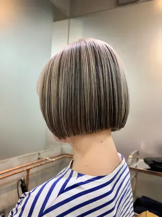 ショート カラー ハイトーン×似合わせ 🌱中川慎之介のヘアスタイル