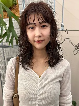 セミロング パーマ 渡邉 悠斗のヘアスタイル