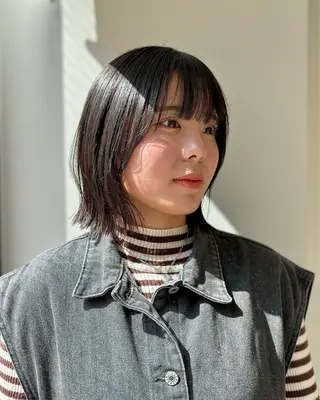 ショート カラー パーマ ヘアアレンジ メンズ 切りっぱなしヘアボブ ミディアムヘアRYOのヘアスタイル