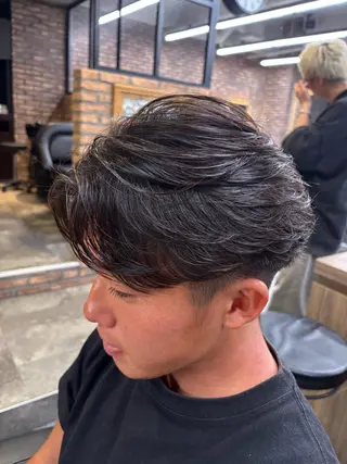 メンズ 🪽直毛男子の救世主 🪽フェザーパーマのヘアスタイル