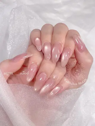 MoON...❤︎ MeGuのネイルデザイン