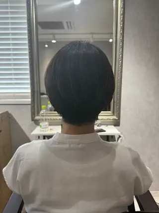 ショート 山口 彩乃のヘアスタイル