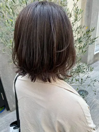 ミディアム カラー 赤み消し韓国ヘア レイヤー縮毛🤍渡邉のヘアスタイル