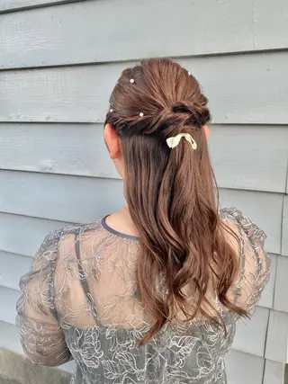 セミロング ヘアアレンジ Kazaoka Saraのヘアスタイル