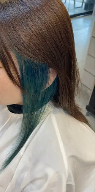 ロング カラー ミルコ バイ クラク所属・伊橋 沙里のヘアスタイル