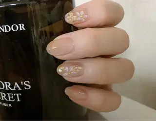 ネイル LOA.NAIL Yumiのネイルデザイン
