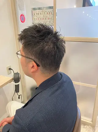 メンズ ブリーチ&ストレート 長谷川勇人のヘアスタイル