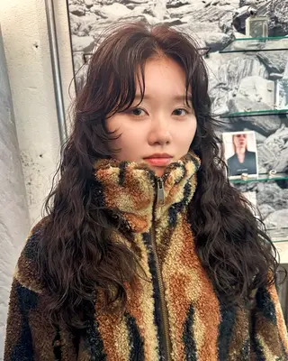 セミロング カラー パーマ レイヤー/パーマ /ウルフ/nabeのヘアスタイル