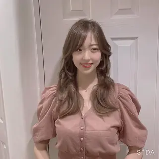 セミロング パーソナルカラー lapiax阿部のヘアスタイル