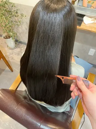 ロング 近澤 佑香のヘアスタイル